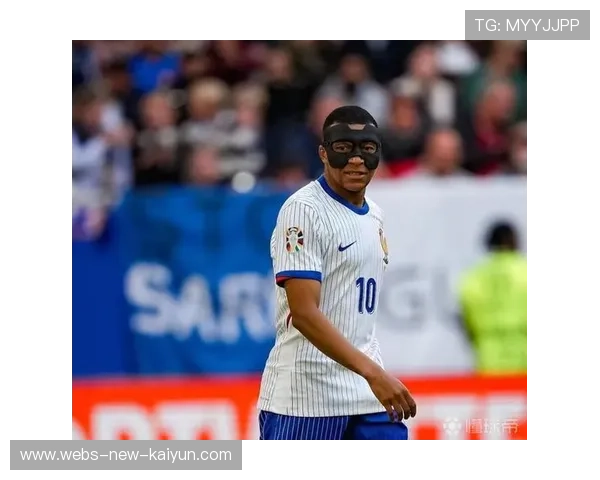 姆巴佩社媒直播秀厨艺，炸裂的厨艺引网友惊呼